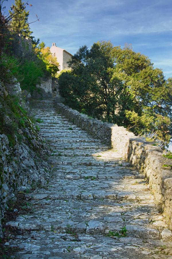 Le Castelas Aigueze Exteriér fotografie